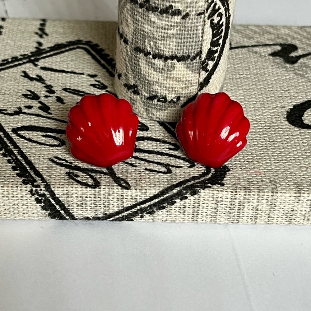 Vintage ~ Red Shell Beautifully Made Enameled Post Earrings